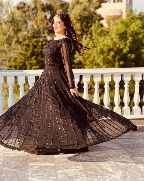 Chiffon Lehenga: Exquisite 2-Piece Set with Pearl Embroidery