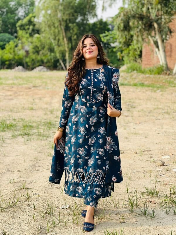 Printed 3pc Khaddar Suit-