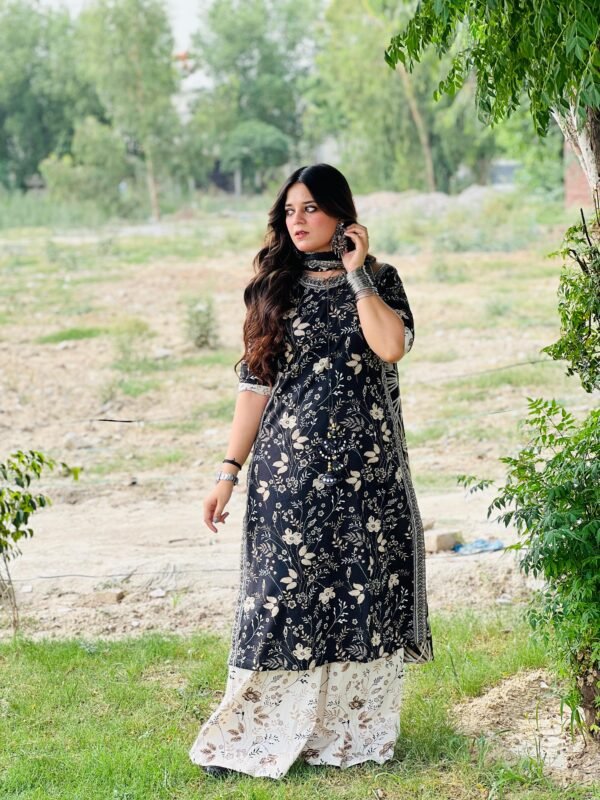 3 Piece Printed Lawn Suit