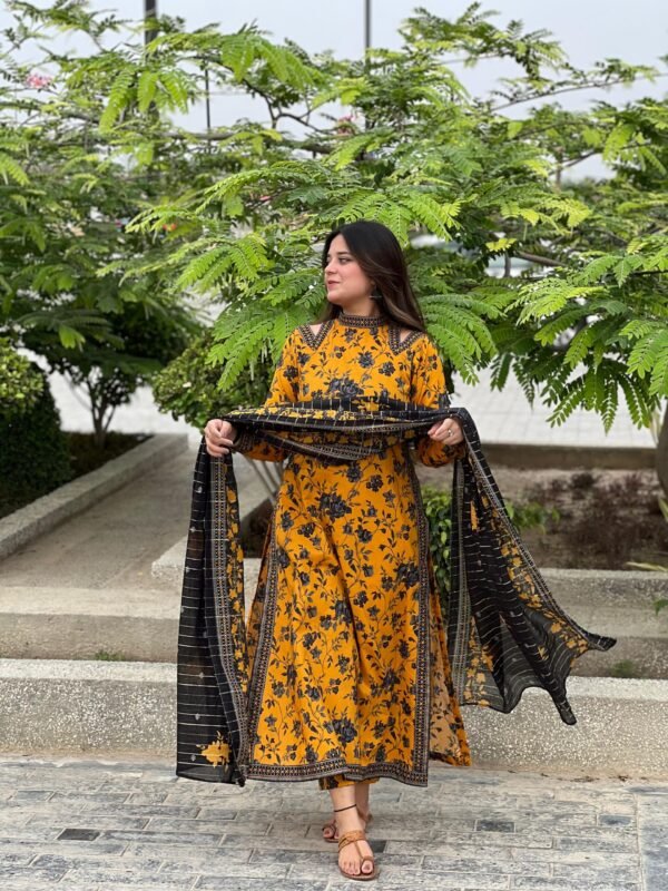 3 Piece Printed Lawn Suit - 274 - Image 2