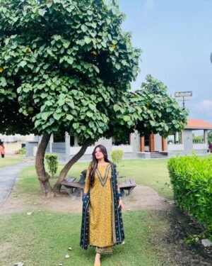 3 Piece Printed Khaddar Suit
