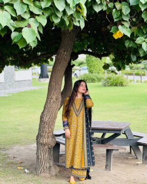 3 Piece Printed Khaddar Suit - 321