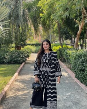 3 Piece Printed Khaddar Suit - 327