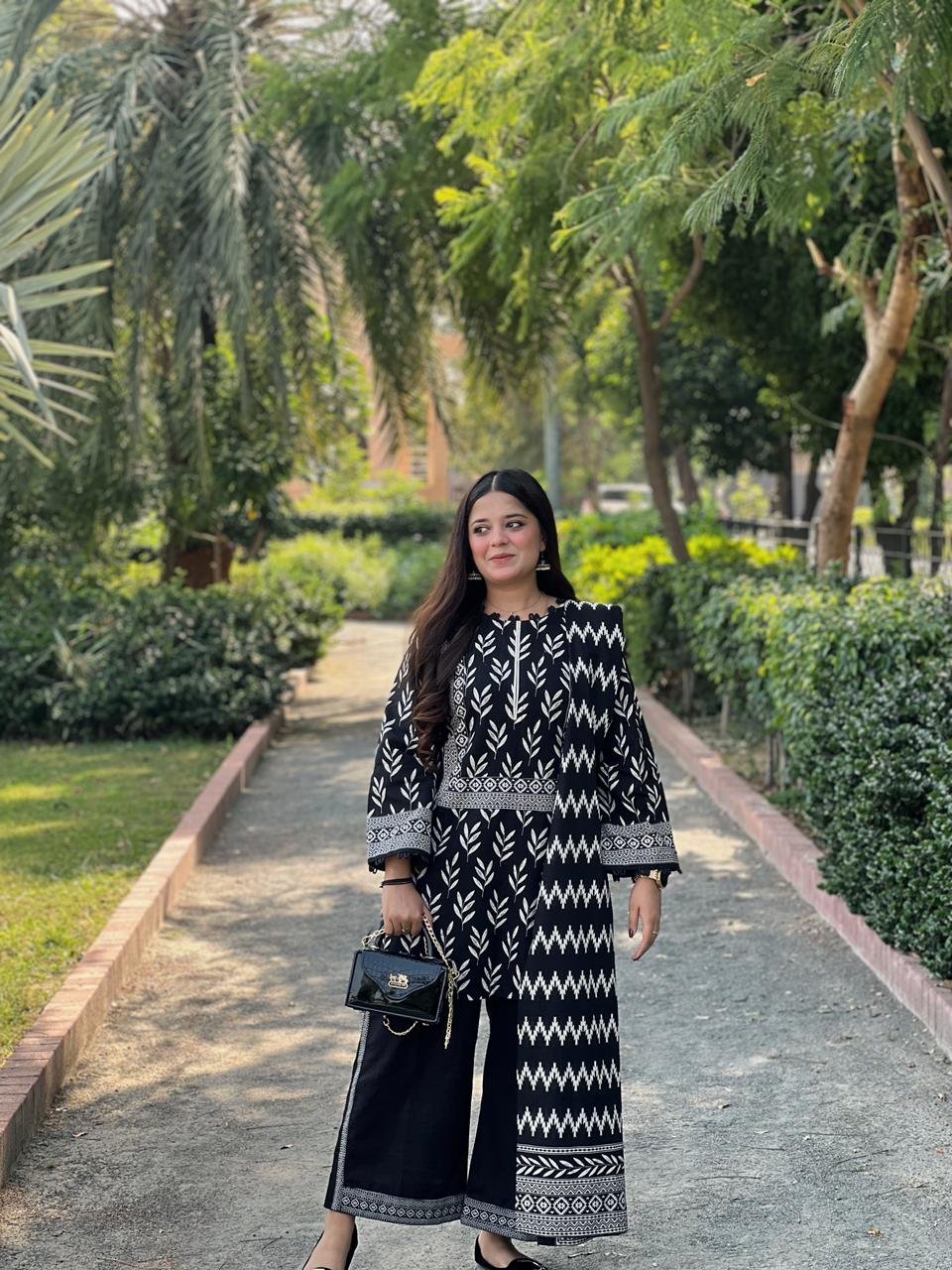 3 piece printed khaddar suit