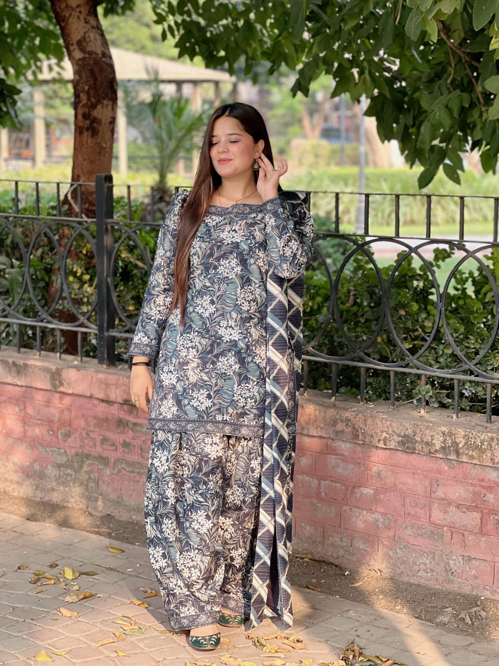 3 Piece Printed Khaddar Suit - 339