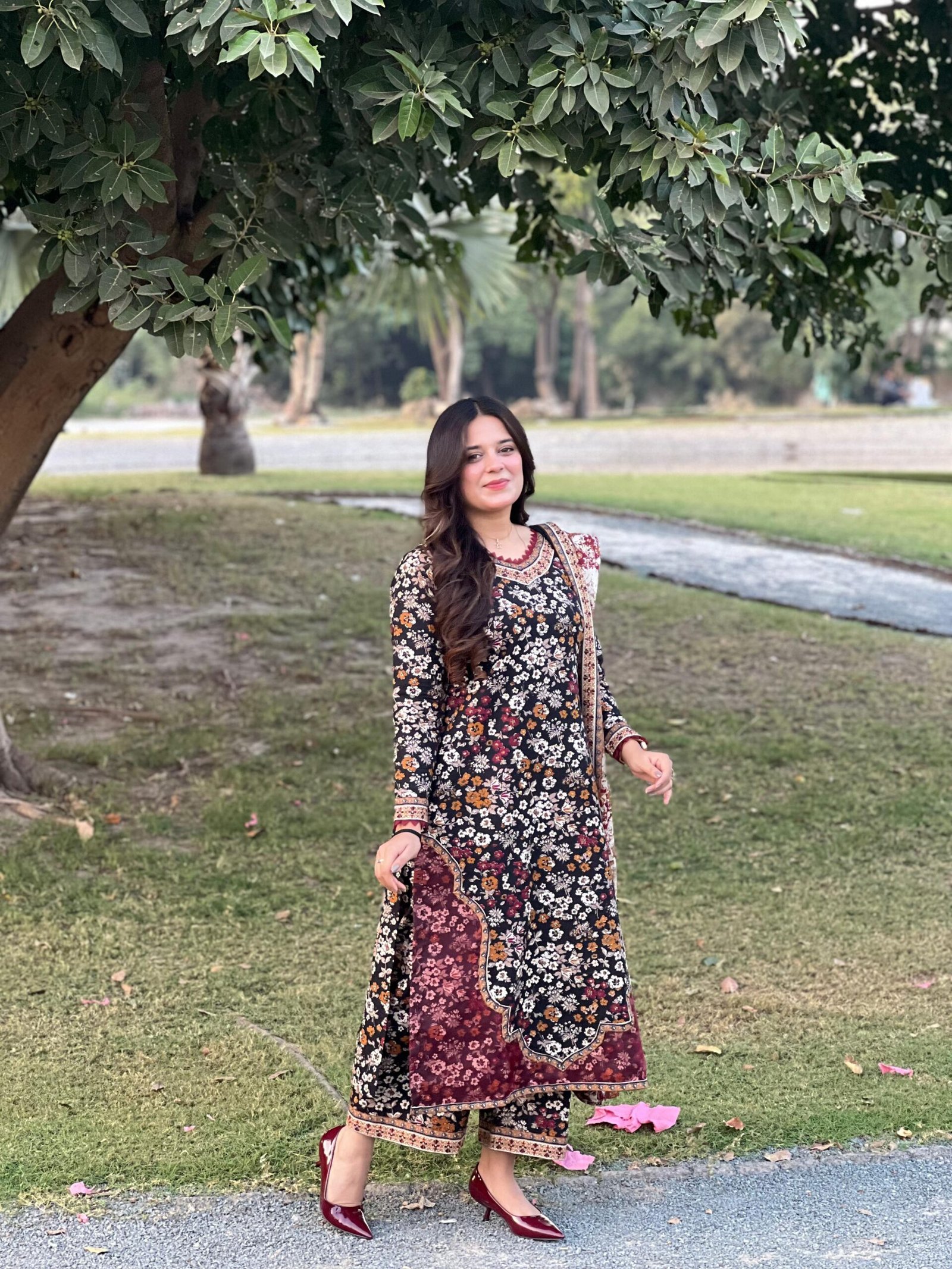 3 Piece Printed Khaddar Suit - 340 - Image 5