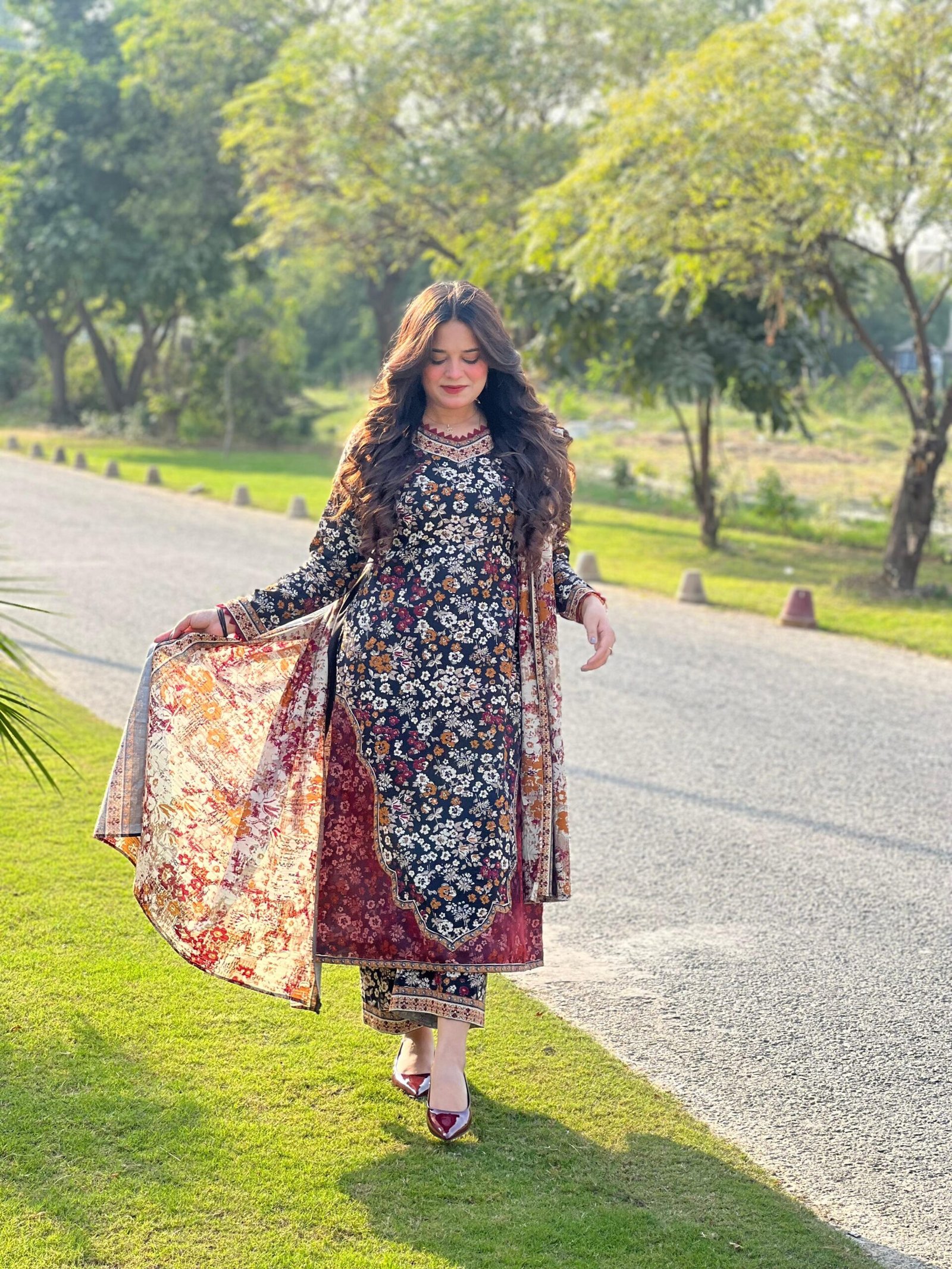 3 Piece Printed Khaddar Suit - 340 - Image 3