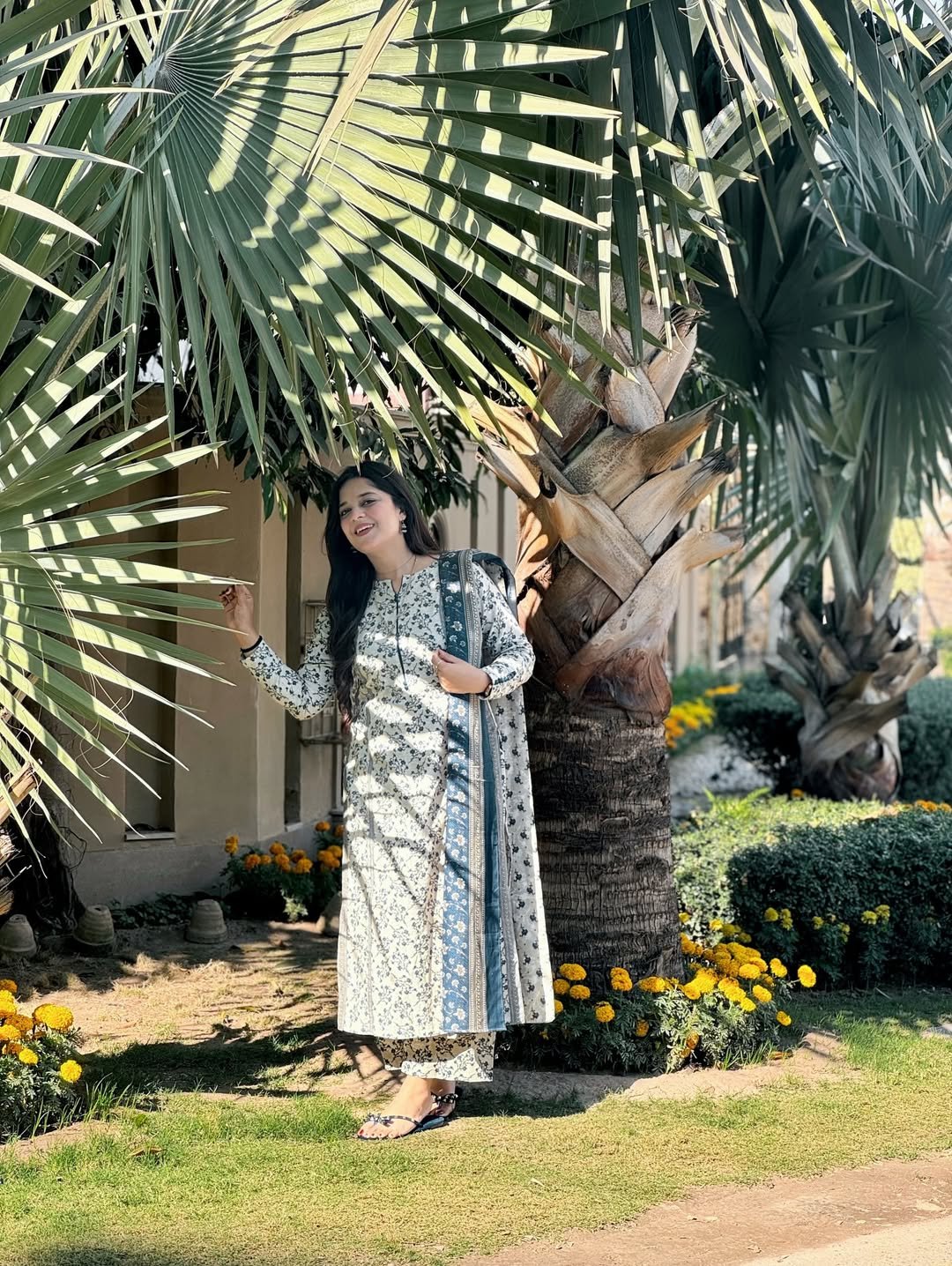 3 Piece Printed Khaddar Suit - 348 - Image 3