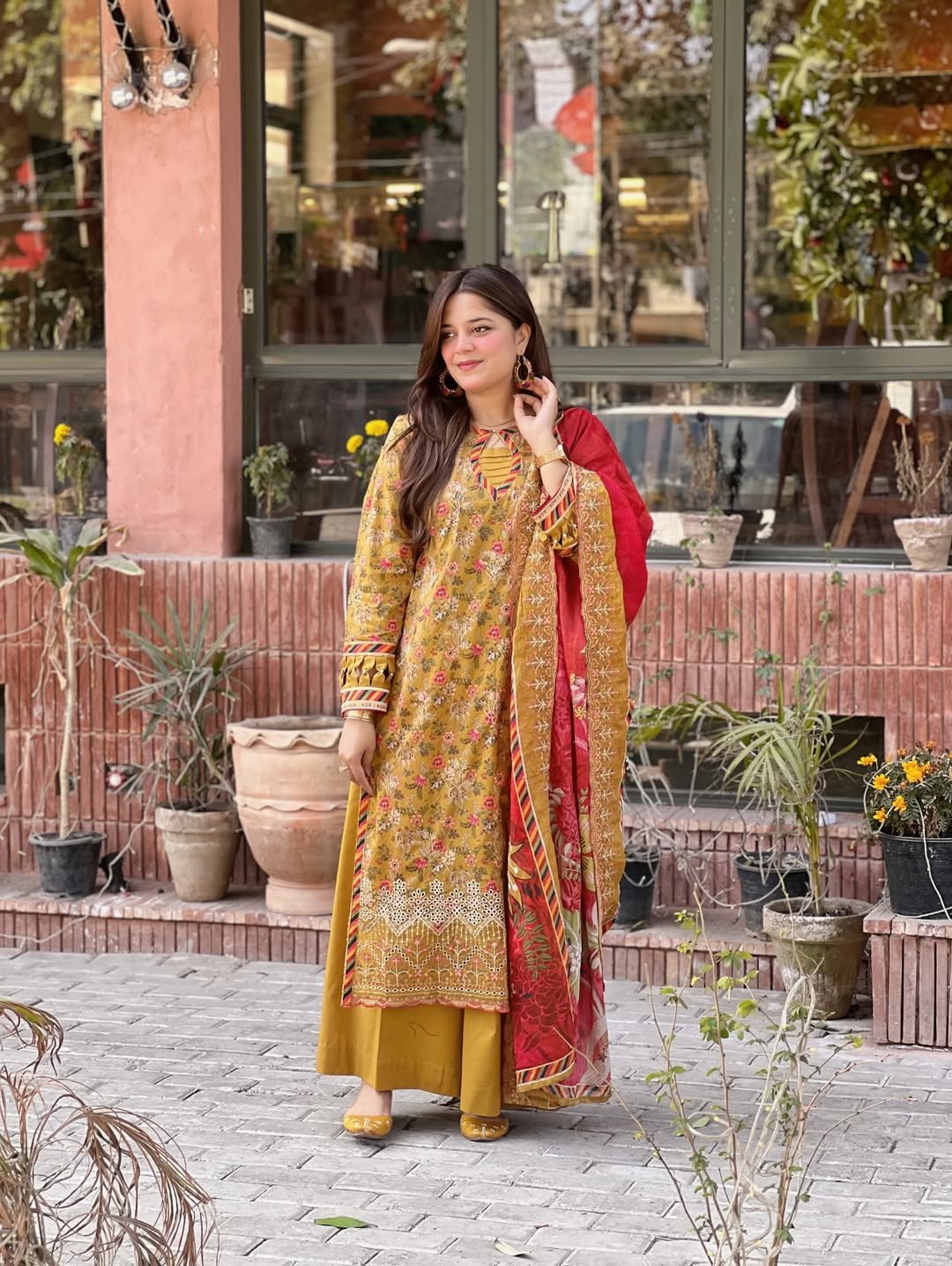 3 Piece Embroidered Lawn Suit - 362