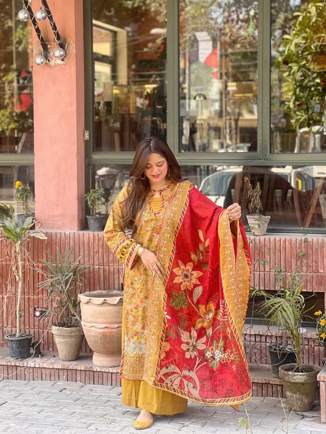 3 Piece Embroidered Lawn Suit - 362 - Image 3