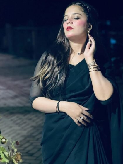 Black Saree